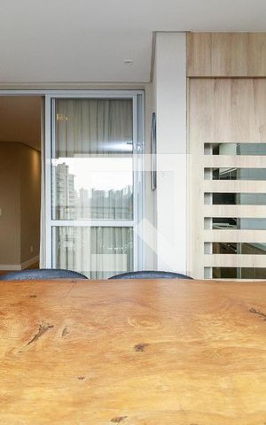 Apartamento à venda com 83m², 2 quartos e 2 vagas Apartamento à venda com 83m², 2 quartos e 2 vagasSala - Varanda
