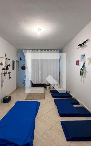 Casa à venda com 225m², 3 quartos e 2 vagasSala