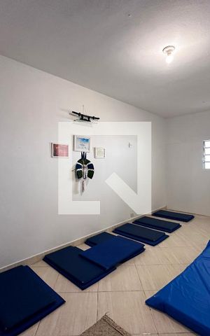 Casa à venda com 225m², 3 quartos e 2 vagasSala