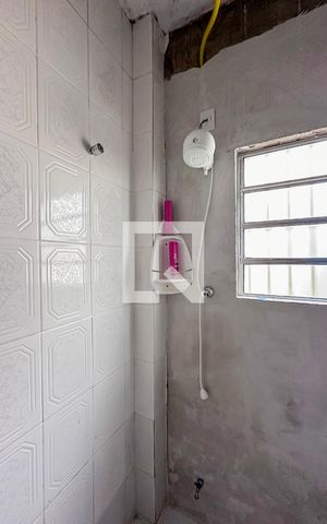 Casa à venda com 225m², 3 quartos e 2 vagasBanheiro