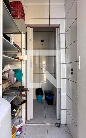 Casa à venda com 225m², 3 quartos e 2 vagasÁrea de Serviço