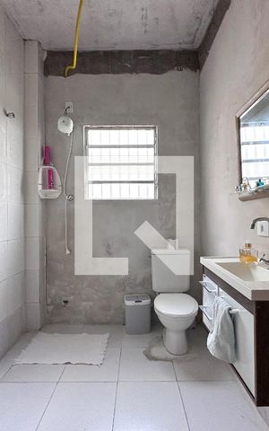 Casa à venda com 225m², 3 quartos e 2 vagasBanheiro