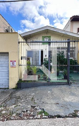 Casa à venda com 225m², 3 quartos e 2 vagasFachada
