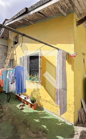 Casa à venda com 225m², 3 quartos e 2 vagasQuintal