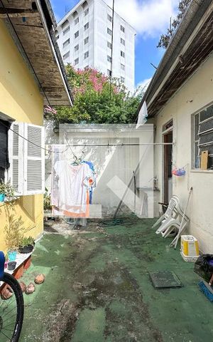 Casa à venda com 225m², 3 quartos e 2 vagasQuintal