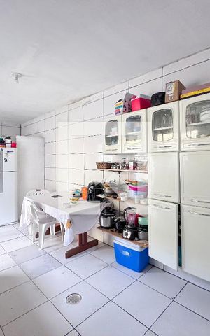 Casa à venda com 225m², 3 quartos e 2 vagasCozinha