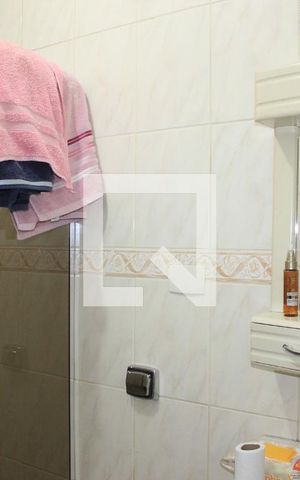 Casa à venda com 112m², 3 quartos e 3 vagasBanheiro 1