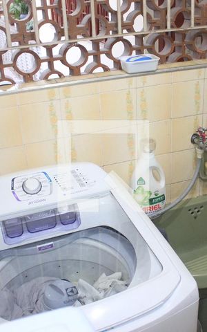 Casa à venda com 112m², 3 quartos e 3 vagasLavanderia