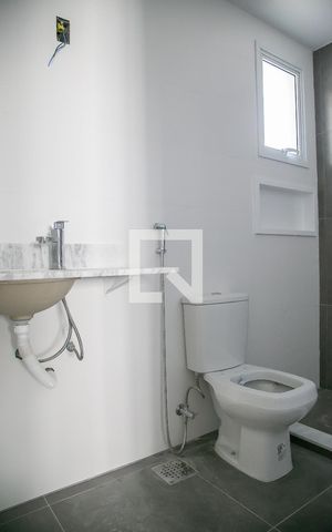 Apartamento à venda com 90m², 1 quarto e sem vaga Apartamento à venda com 90m², 1 quarto e sem vagaBanheiro Corredor