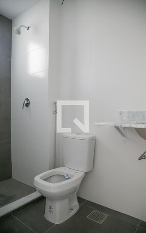 Apartamento à venda com 90m², 1 quarto e sem vaga Apartamento à venda com 90m², 1 quarto e sem vagaBanheiro da Suíte