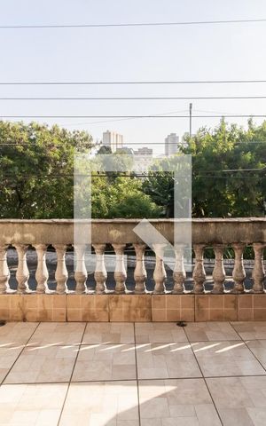 Casa à venda com 190m², 4 quartos e 2 vagas Casa à venda com 190m², 4 quartos e 2 vagasVaranda do Quarto 1