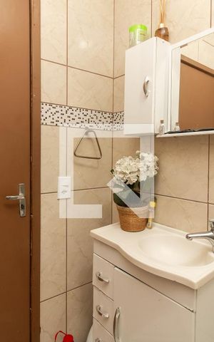 Casa à venda com 190m², 4 quartos e 2 vagas Casa à venda com 190m², 4 quartos e 2 vagasBanheiro 2