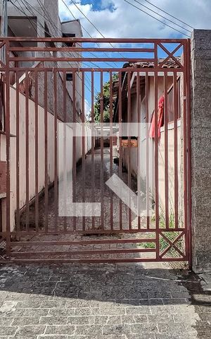 Casa à venda com 500m², 6 quartos e 21 vagas Casa à venda com 500m², 6 quartos e 21 vagasFachada
