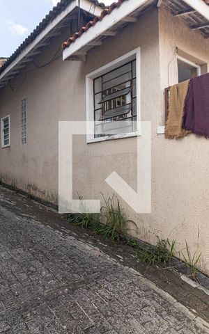 Casa à venda com 500m², 6 quartos e 21 vagas Casa à venda com 500m², 6 quartos e 21 vagasEntrada das Casas 2, 3, 4 e 5