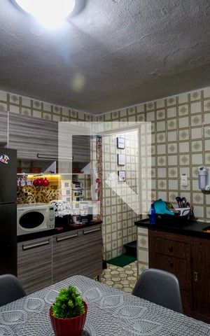 Casa para alugar com 180m², 2 quartos e 1 vaga Casa para alugar com 180m², 2 quartos e 1 vagaCozinha