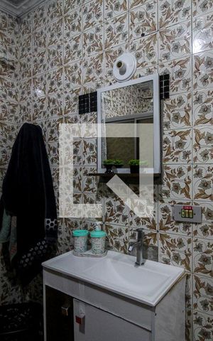 Casa para alugar com 180m², 2 quartos e 1 vaga Casa para alugar com 180m², 2 quartos e 1 vagaBanheiro