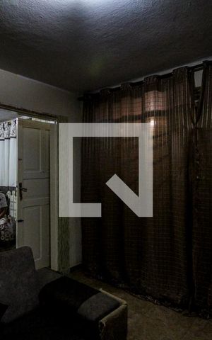 Casa para alugar com 180m², 2 quartos e 1 vaga Casa para alugar com 180m², 2 quartos e 1 vagaSala
