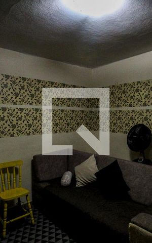 Casa para alugar com 180m², 2 quartos e 1 vaga Casa para alugar com 180m², 2 quartos e 1 vagaSala