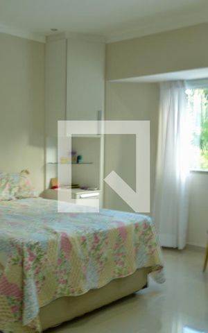 Casa de condomínio à venda com 134m², 3 quartos e 2 vagas Casa de condomínio à venda com 134m², 3 quartos e 2 vagasSuíte