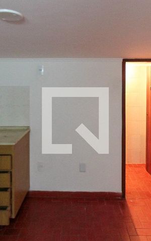 Casa à venda com 368m², 3 quartos e 2 vagas Casa à venda com 368m², 3 quartos e 2 vagasEdícula