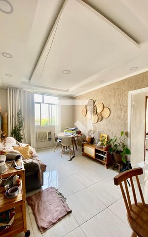 Apartamento à venda com 74m², 2 quartos e 1 vaga Apartamento à venda com 74m², 2 quartos e 1 vagaSala