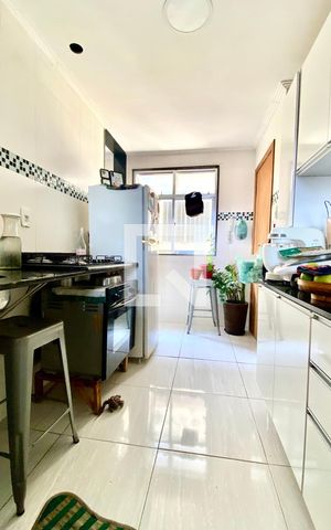 Apartamento à venda com 74m², 2 quartos e 1 vaga Apartamento à venda com 74m², 2 quartos e 1 vagaCozinha