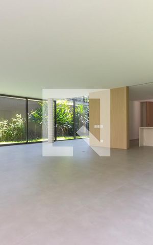Casa à venda com 518m², 6 quartos e sem vagaSala