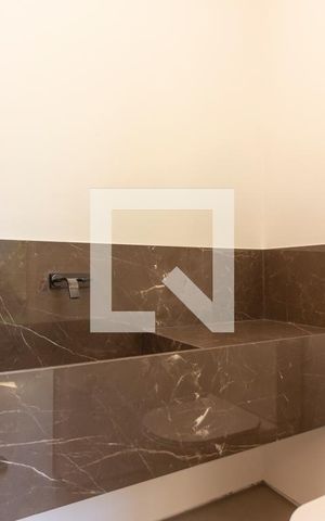 Casa à venda com 518m², 6 quartos e sem vagaLavabo 