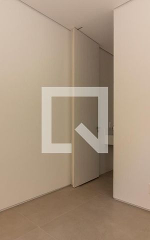 Casa à venda com 518m², 6 quartos e sem vagaQuarto de Serviço