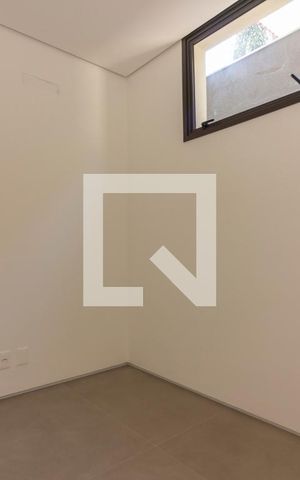 Casa à venda com 518m², 6 quartos e sem vagaQuarto de Serviço