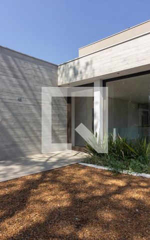 Casa à venda com 518m², 6 quartos e sem vagaVaranda