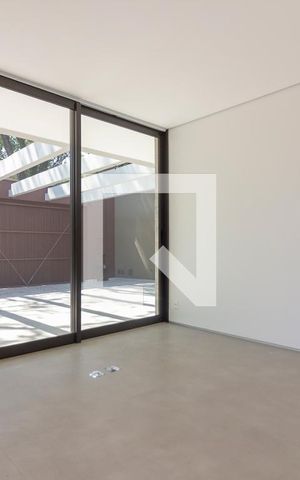 Casa à venda com 518m², 6 quartos e sem vagaQuarto 