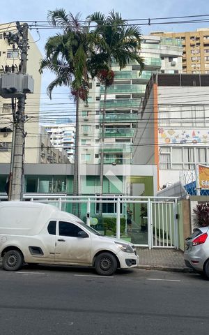 Apartamento à venda com 128m², 3 quartos e 1 vagaFachada
