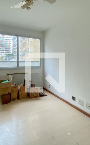 Apartamento à venda com 128m², 3 quartos e 1 vagaSuite