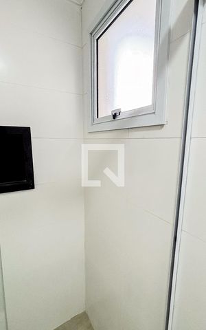 Apartamento à venda com 70m², 2 quartos e 2 vagas Apartamento à venda com 70m², 2 quartos e 2 vagasBanheiro da Suíte