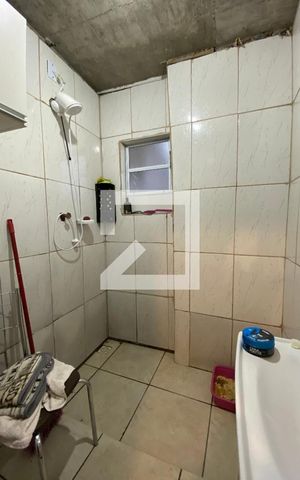 Casa à venda com 330m², 5 quartos e 4 vagas Casa à venda com 330m², 5 quartos e 4 vagasbanheiro