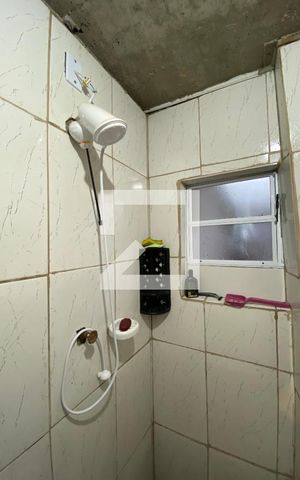 Casa à venda com 330m², 5 quartos e 4 vagas Casa à venda com 330m², 5 quartos e 4 vagasbanheiro