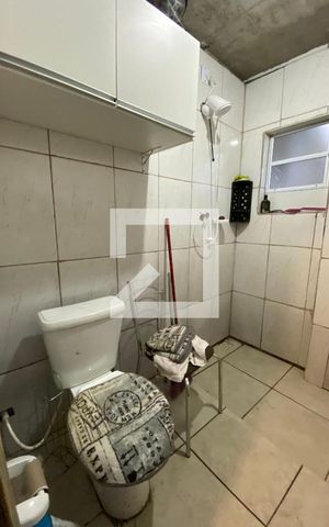 Casa à venda com 330m², 5 quartos e 4 vagas Casa à venda com 330m², 5 quartos e 4 vagasbanheiro