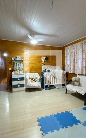 Casa à venda com 330m², 5 quartos e 4 vagas Casa à venda com 330m², 5 quartos e 4 vagasquarto 2