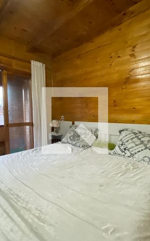 Casa à venda com 330m², 5 quartos e 4 vagas Casa à venda com 330m², 5 quartos e 4 vagasquarto 1