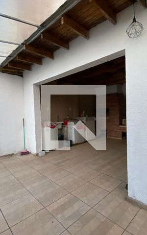 Casa à venda com 330m², 5 quartos e 4 vagas Casa à venda com 330m², 5 quartos e 4 vagasChurrasqueira
