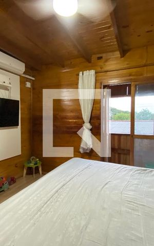 Casa à venda com 330m², 5 quartos e 4 vagas Casa à venda com 330m², 5 quartos e 4 vagasquarto 1
