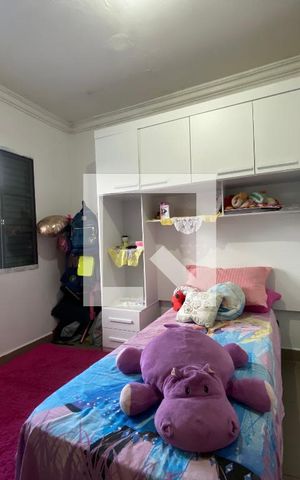 Casa à venda com 330m², 5 quartos e 4 vagas Casa à venda com 330m², 5 quartos e 4 vagasquarto 1