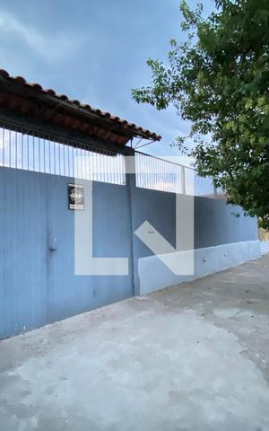 Casa à venda com 330m², 5 quartos e 4 vagas Casa à venda com 330m², 5 quartos e 4 vagasplaca nstalada