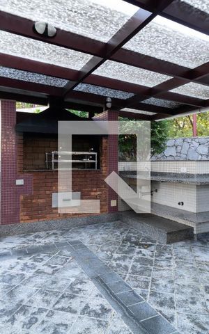 Casa à venda com 331m², 4 quartos e 4 vagasÁrea comum - Churrasqueira