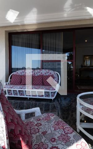 Casa à venda com 331m², 4 quartos e 4 vagasVaranda