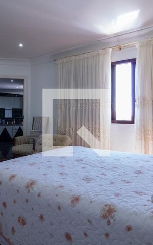 Casa à venda com 331m², 4 quartos e 4 vagasSuite 1