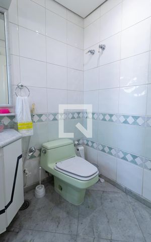 Casa à venda com 331m², 4 quartos e 4 vagasBanheiro Suite 3