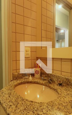 Casa à venda com 275m², 2 quartos e 3 vagasBanheiro Social