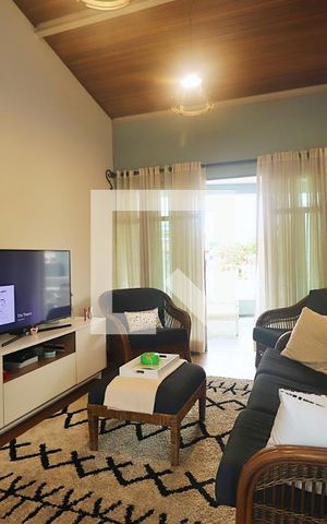 Casa à venda com 275m², 2 quartos e 3 vagasSala